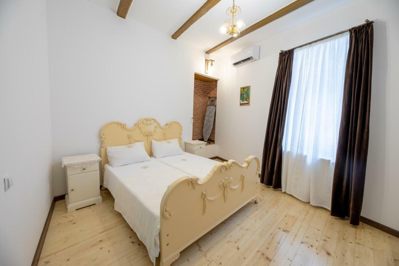 Apartment Ornament Tiflis Exterior foto