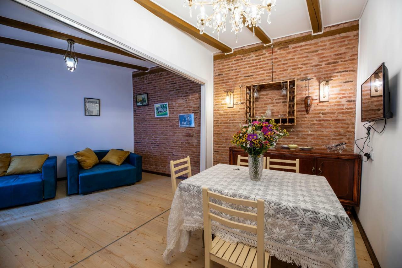 Apartment Ornament Tiflis Exterior foto